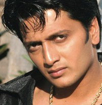Great going, Riteish compliments Genelia