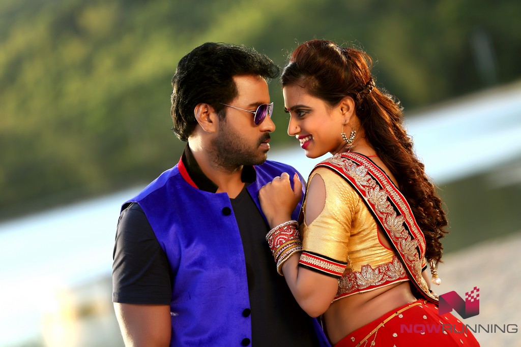 Lefto Punjabi Dressu Song Lyrics Lefto Punjabi Dressu Song Lyrics