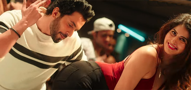 Sonu Ke Titu Ki Sweety's house party anthem 