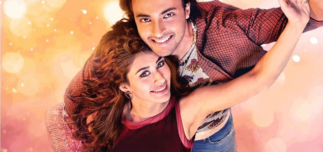 Aayush Sharma & Warina Hussain 'Loveratri' - First Look Poster