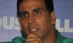 Akshay, Ritesh, Arjun, Deepika & Jiah bond at Hungama-Housefull media meet