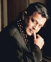 Off beat films keep me grounded: Mithun