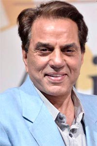 I try to maintain my privacy: Dharmendra