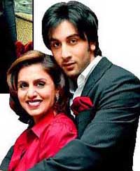 Look, who embarrasses Ranbir?