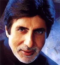 Big B introduces RA.One game in movie