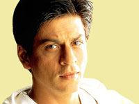 Mass support for Shah Rukh after Sena attack 