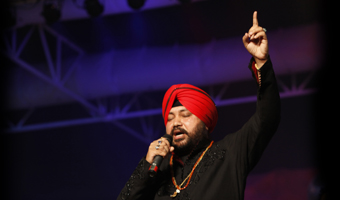 Daler Mehndi goes devotional for 'I Am Singh'