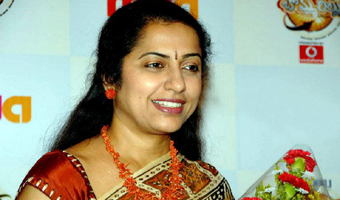 Suhasini requests directors to introduce heroes like MGR, Kamal