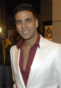 Akshay visits Hadimba temple for Action Replayy success  