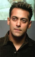 Court and hair troubles delay Salman films