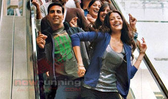 Anushka was nervous to shoot with Rishi Kapoor  