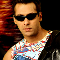 Salman races with top jockeys to promote Veer 