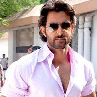 Hrithik Roshan injured again