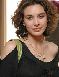 Lisa Ray to open yoga studio in Toronto  