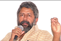 Another Malayalam director steps into Bollywood