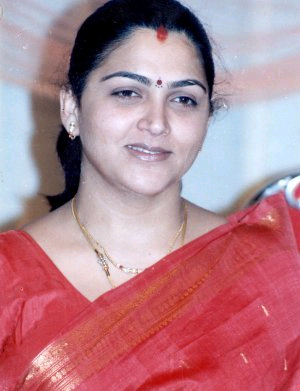 Khushboo claims Rs.30 mn in damages from Maxim