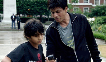 SRK had tough time teaching son 