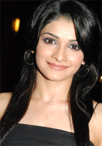 Get to know Prachi Desai via voice chat  