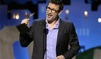 Hazanavicius wins Oscar for `The Artist