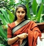 Revathy with Lal in Kalavoor Ravikumars Fathers Day