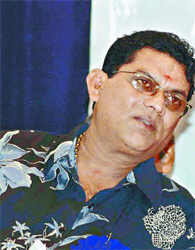 Jagathy Sreekumar appears for in camera trial in sex case