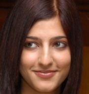 Shruti Haasans dates with daddy 