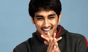 Now I want to show my romantic side: Siddharth