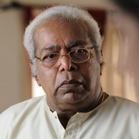 Thilakan to don grease paint in Achen 