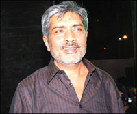 After Vande mataram, Prakash Jha uses Vaishnav jan to