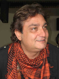 Vinay Pathak makes singing debut with Bheja Fry 2