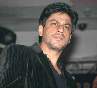 SRK in Kochi for IPL match, says hes thrilled to be here