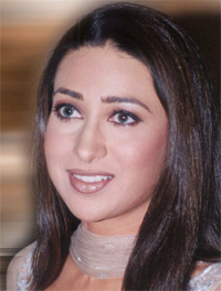 Karisma begs Amitabh to help her beau in Zamaanat