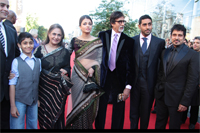 Bachchans bring house down at Raavan premiere in London 