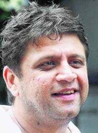 Lamha about Kashmiris, not government: Rahul Dholakia  