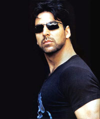 Akshay asks British youth to stop violence