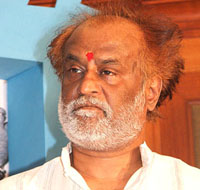 Rajnikanth supports Hazares movement