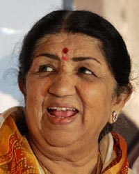 Lata to be honoured with Pazhassi Raja award