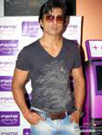 Sonu Sood to play Big Bs son 