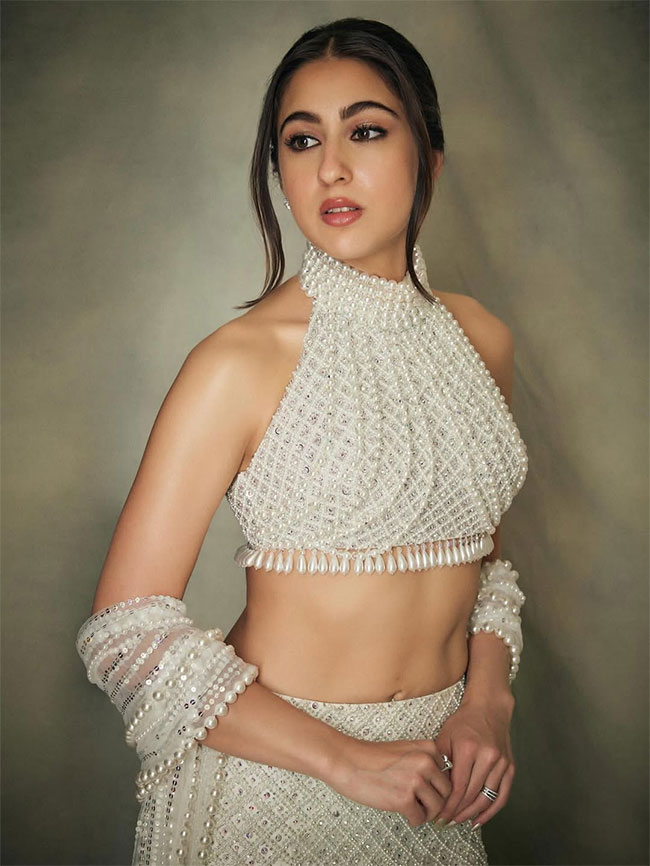 Checkout Sara Ali Khan Gallery