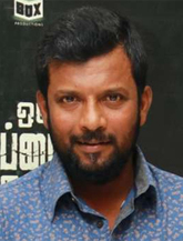 Dhinesh in Oru Kuppai Kathai