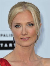 Joely Richardson in In Darkness