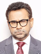 Anees Bazmee in Angarakshak