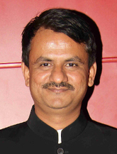 Girish Kulkarni in Kaabil