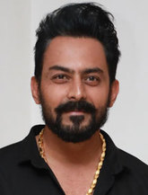 Karthik Jayaram in Maaligai