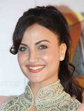 Elli AvrRam in Malang as Jessie