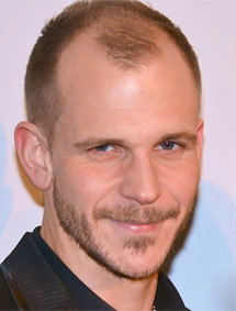 Gustaf Skarsg