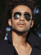 Raghav Juyal in Nawabzaade