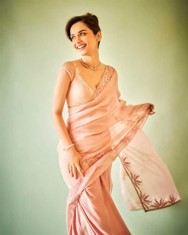 Manushi Chhillar