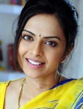 Richa Pallod in Daddy Cool