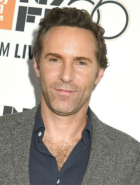 Alessandro Nivola